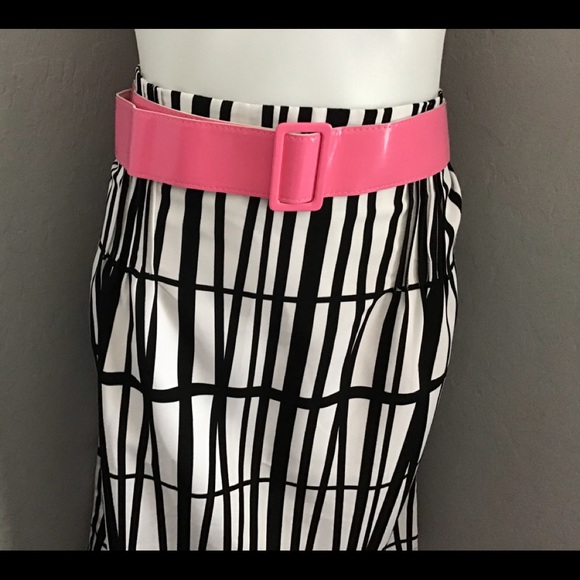 WORTHINGTON BELTED SKIRT. - Picture 3 of 8